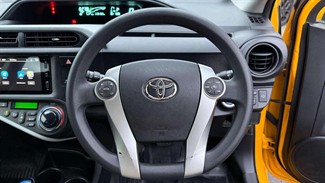 2014 Toyota Aqua - Thumbnail