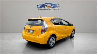 2014 Toyota Aqua - Thumbnail