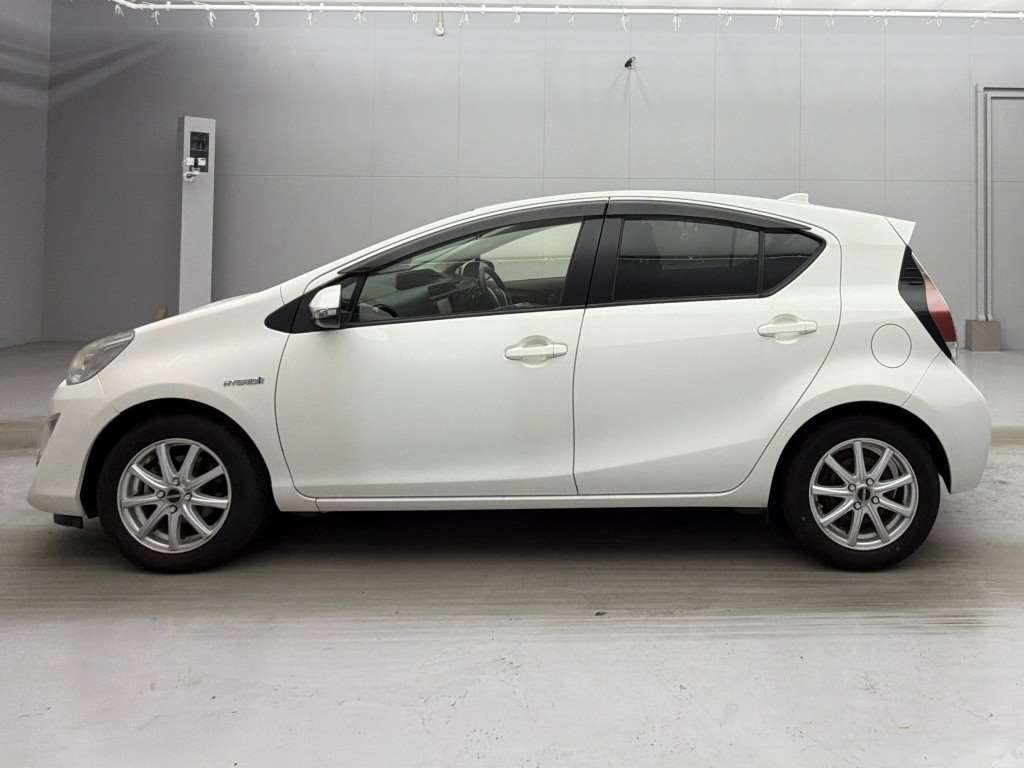 2015 Toyota Aqua
