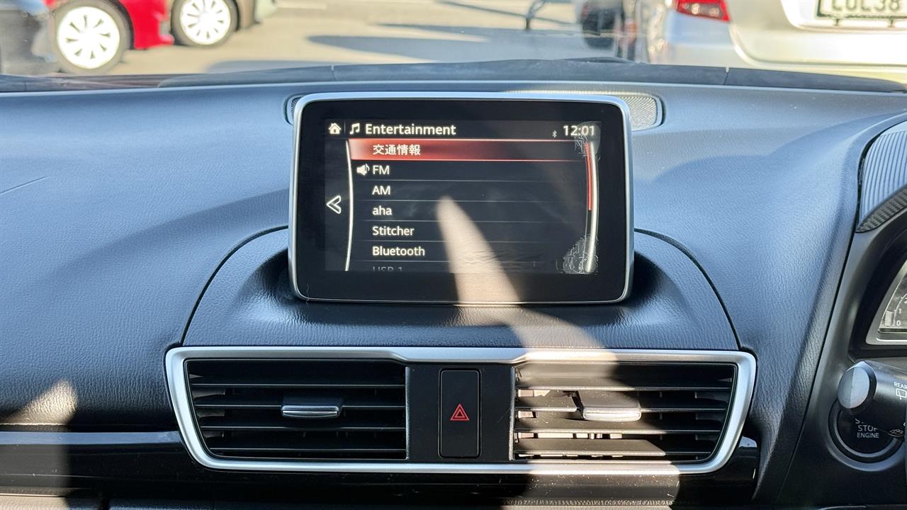 2015 Mazda Axela