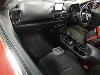 2015 Mazda Axela - Thumbnail