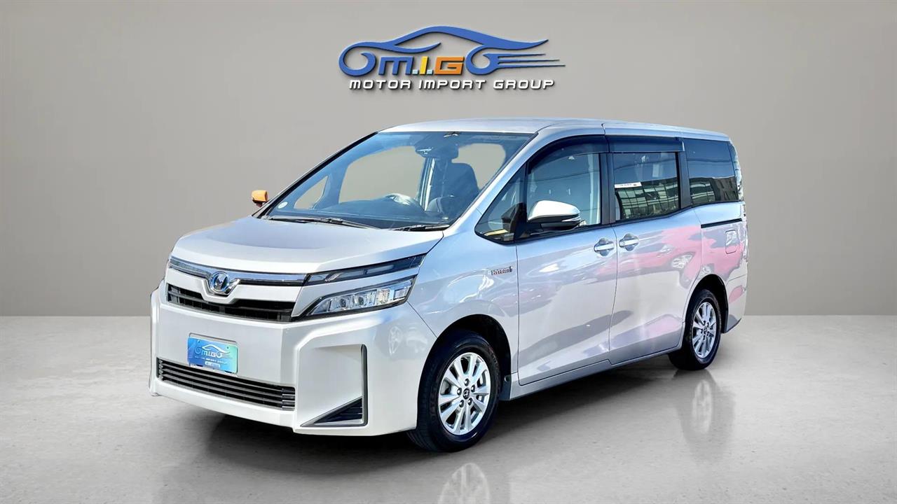2017 Toyota Voxy