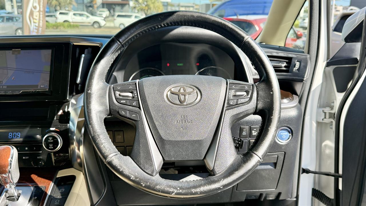 2015 Toyota Vellfire