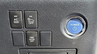 2015 Toyota Vellfire - Thumbnail