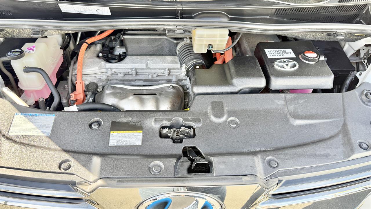 2015 Toyota Vellfire