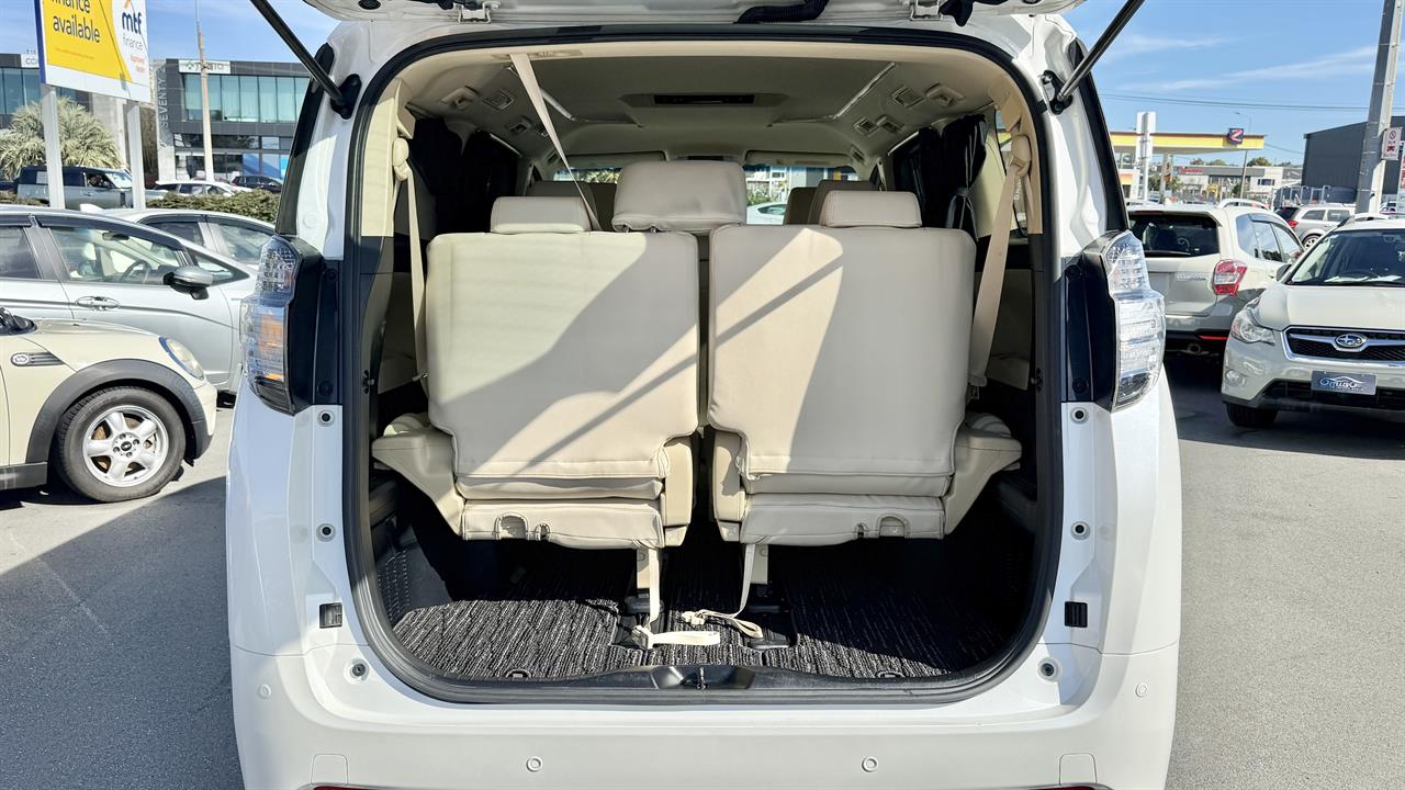 2015 Toyota Vellfire