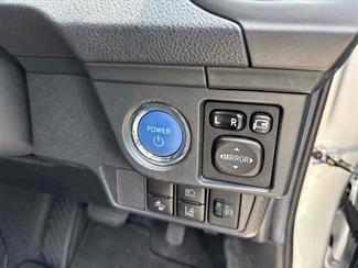 2020 Toyota Corolla - Thumbnail