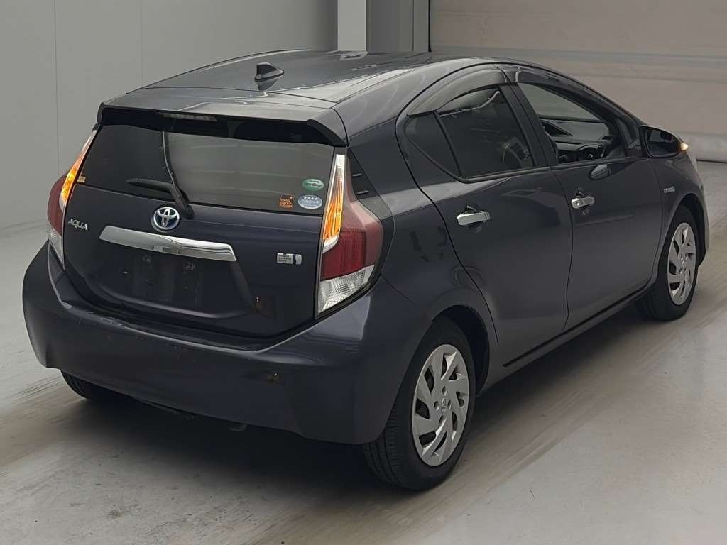 2015 Toyota Aqua