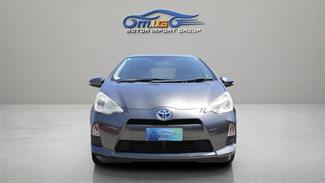 2013 Toyota Aqua - Thumbnail