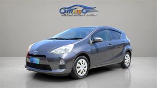 2013 Toyota Aqua - Thumbnail