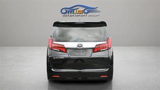 2019 Toyota Alphard - Thumbnail