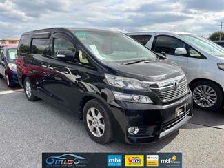 2012 Toyota Vellfire - Thumbnail