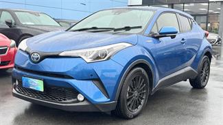2017 Toyota C-HR - Thumbnail
