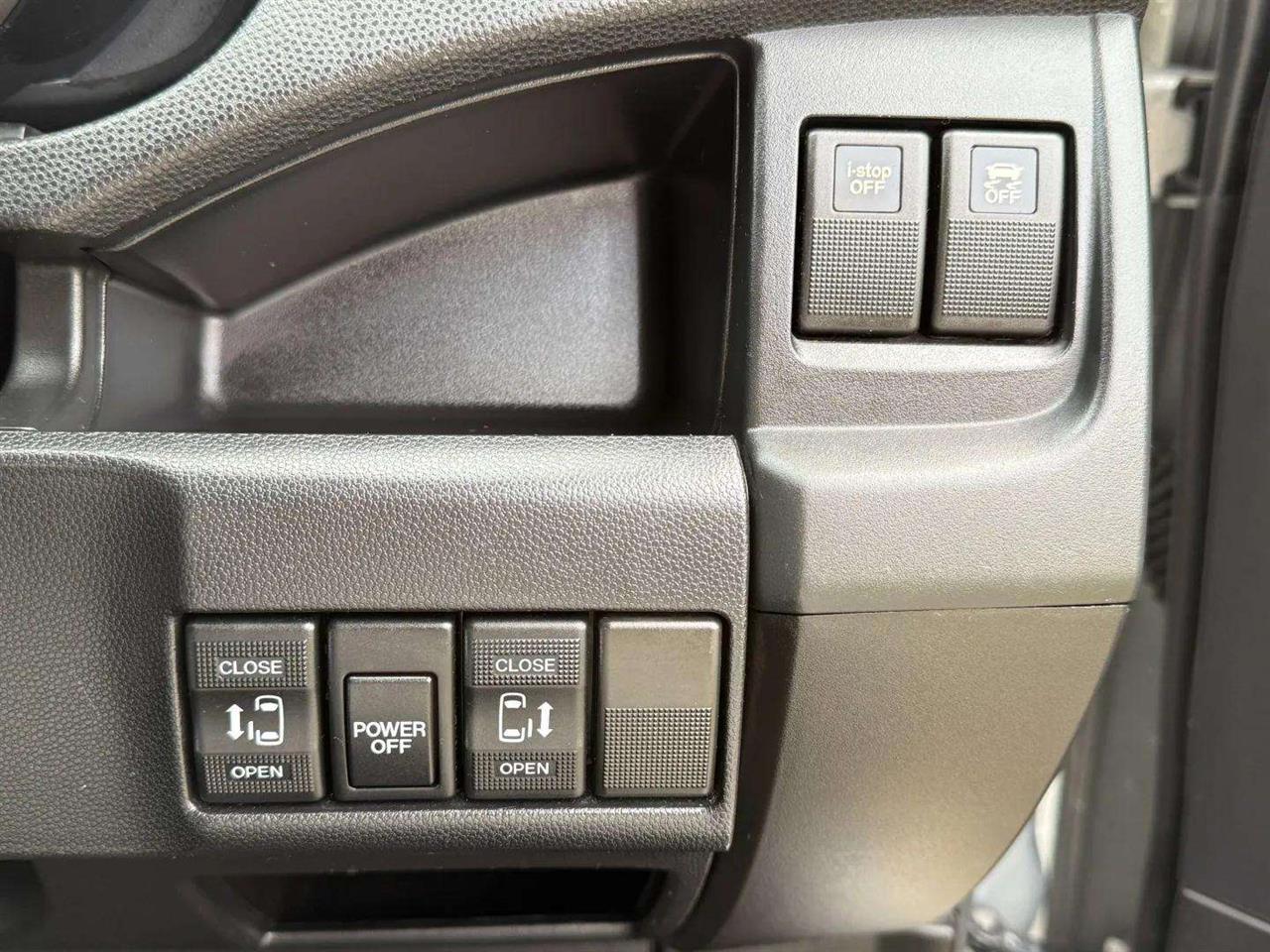 2013 Mazda Premacy