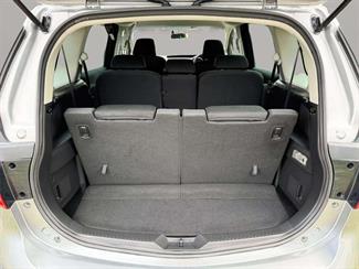 2013 Mazda Premacy - Thumbnail