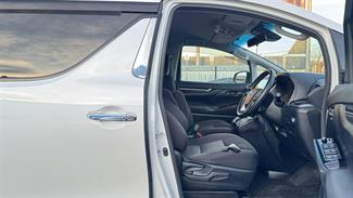 2019 Toyota Vellfire - Thumbnail