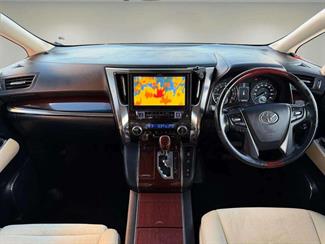 2016 Toyota Alphard - Thumbnail
