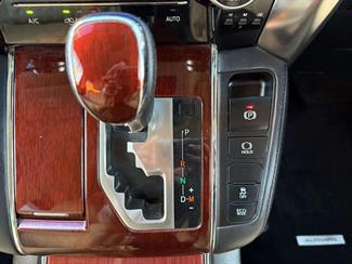 2016 Toyota Alphard - Thumbnail
