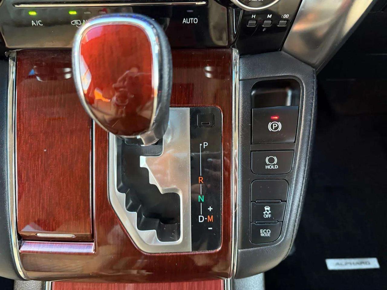 2016 Toyota Alphard