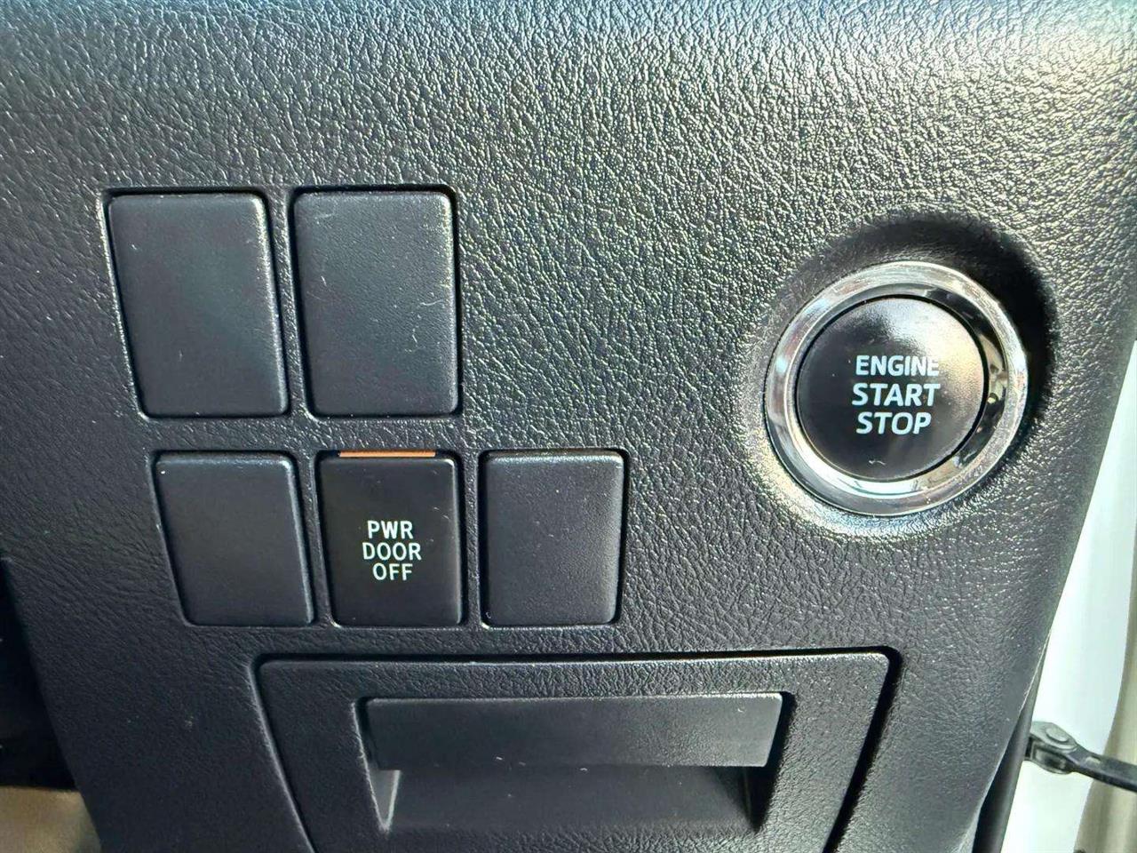 2016 Toyota Alphard