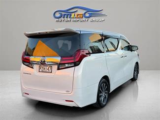2016 Toyota Alphard - Thumbnail