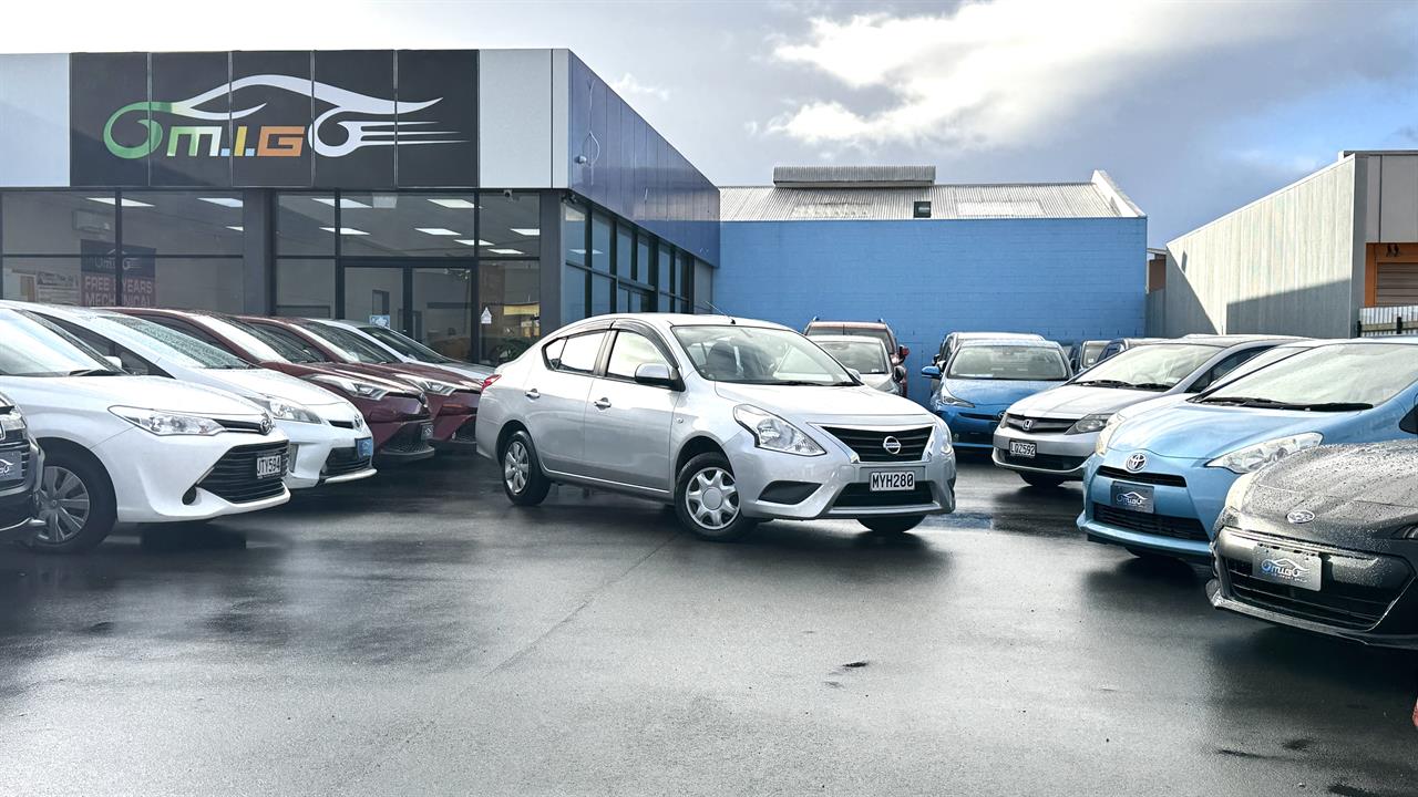 2014 Nissan LATIO