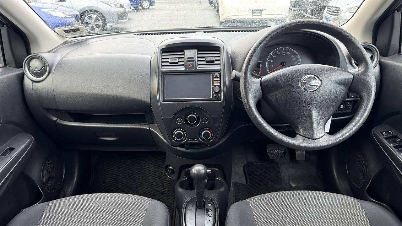 2014 Nissan LATIO