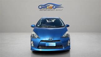 2012 Toyota Aqua - Thumbnail