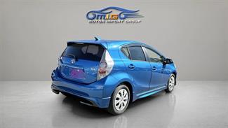 2012 Toyota Aqua - Thumbnail