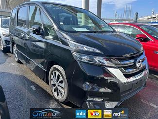 2017 Nissan Serena - Thumbnail