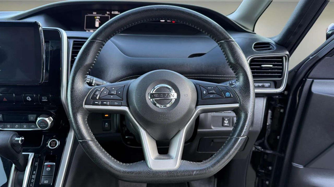 2017 Nissan Serena