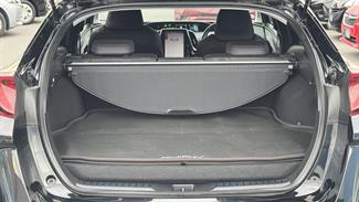 2017 Toyota Prius - Thumbnail