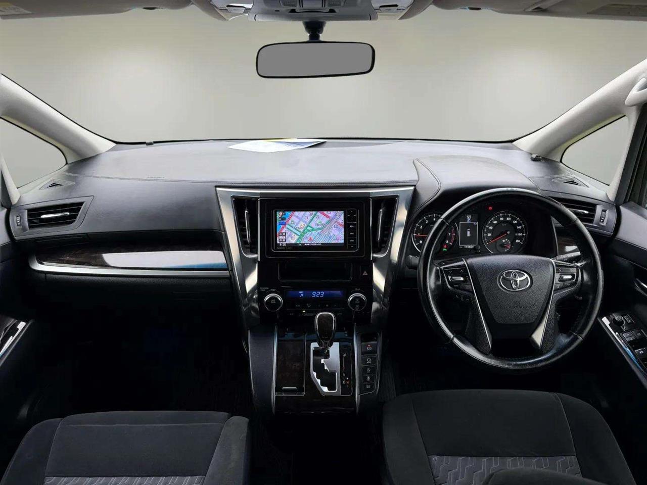 2015 Toyota Alphard