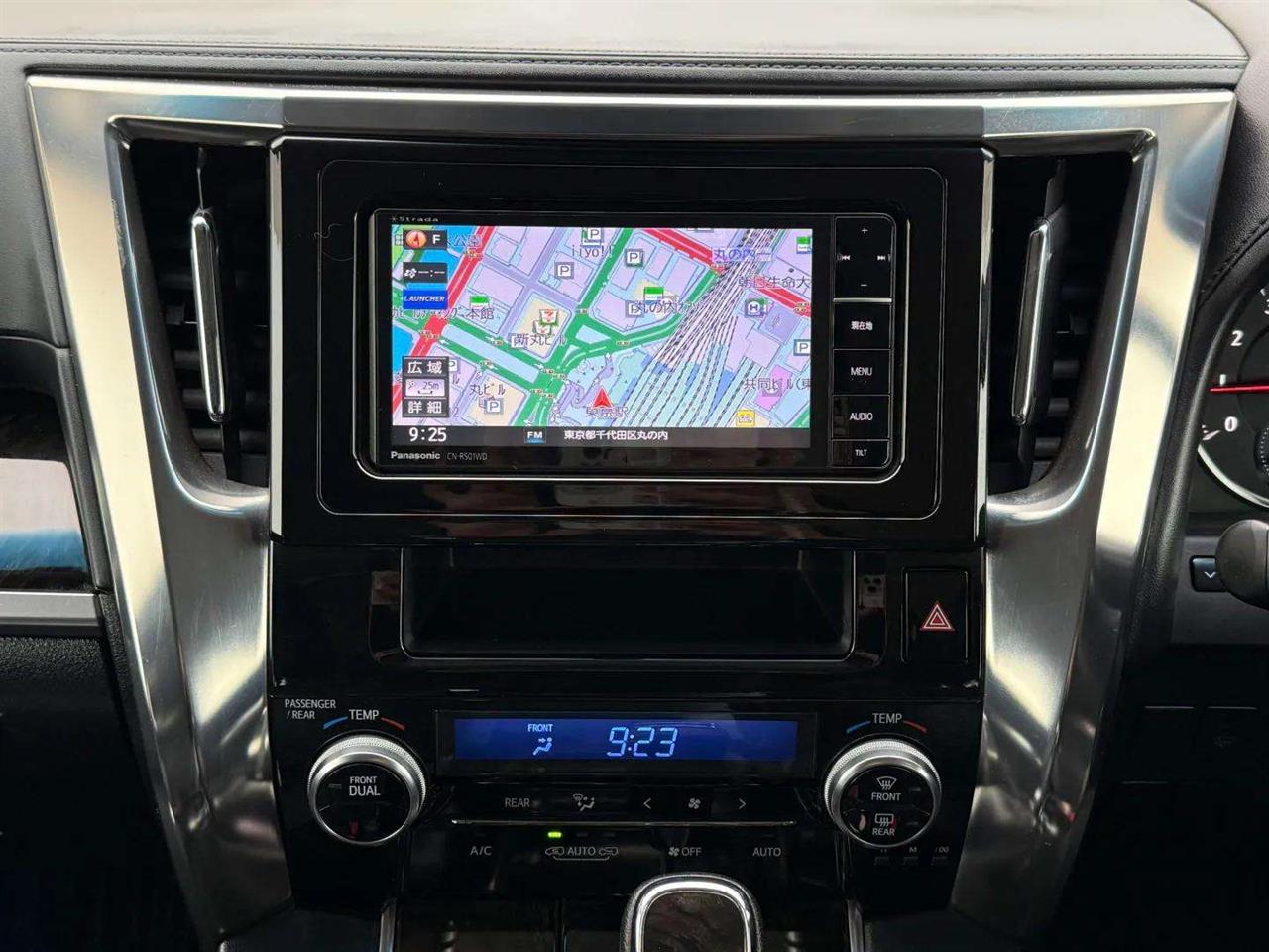 2015 Toyota Alphard