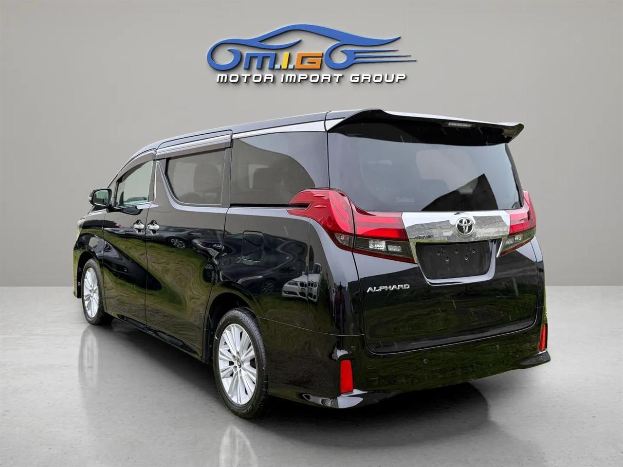 2015 Toyota Alphard