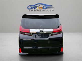 2015 Toyota Alphard - Thumbnail