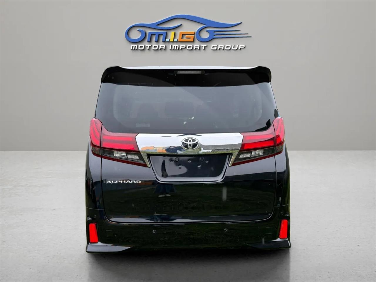2015 Toyota Alphard
