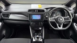 2021 Nissan Leaf - Thumbnail