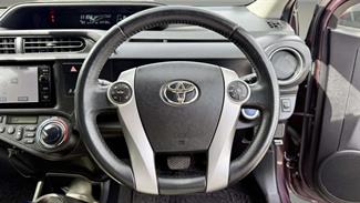 2014 Toyota Aqua - Thumbnail