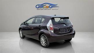 2014 Toyota Aqua - Thumbnail