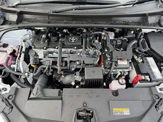 2023 Toyota Prius - Thumbnail