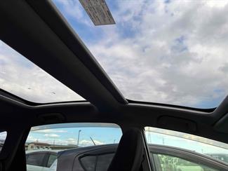 2015 Toyota Prius - Thumbnail