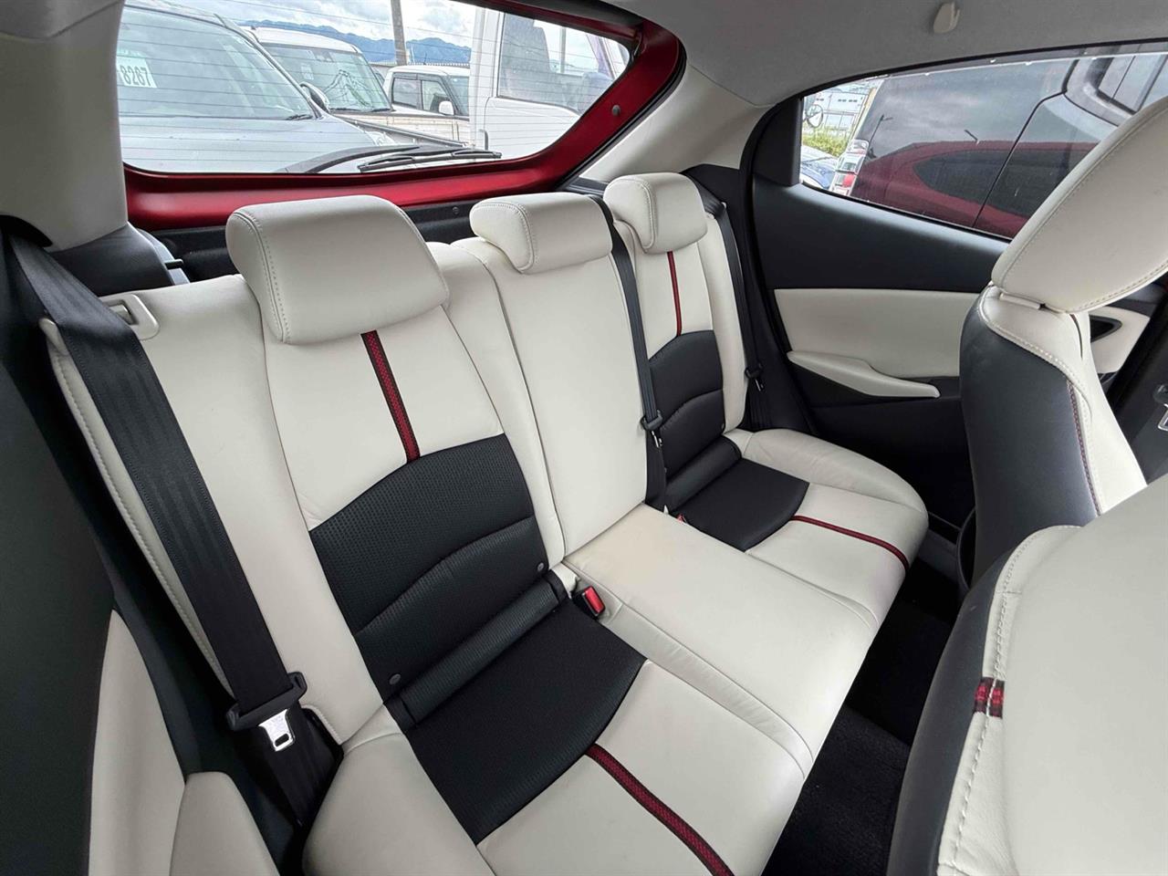 2014 Mazda Demio