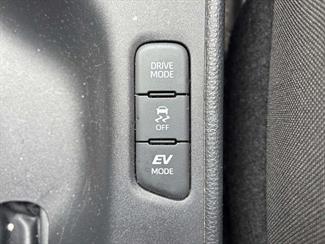 2021 Toyota YARIS - Thumbnail