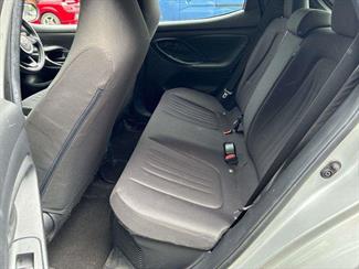 2021 Toyota YARIS - Thumbnail