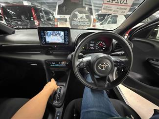 2021 Toyota YARIS - Thumbnail