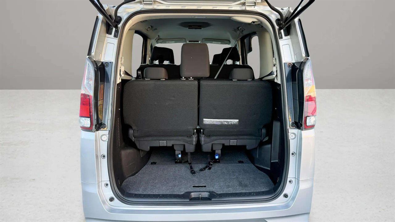2018 Nissan Serena