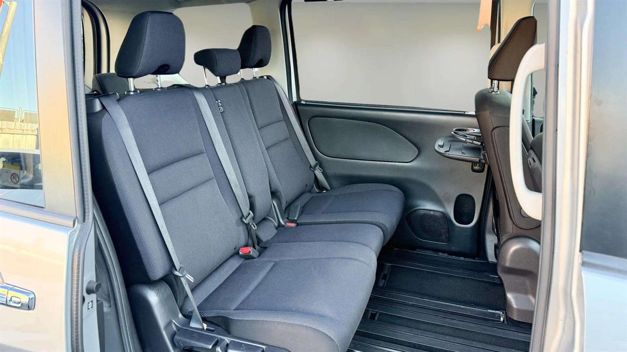 2018 Nissan Serena