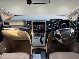 2014 Toyota Alphard - Thumbnail