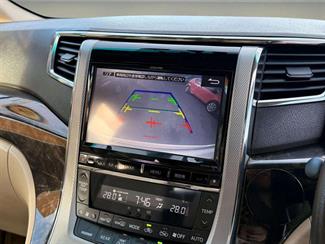 2014 Toyota Alphard - Thumbnail